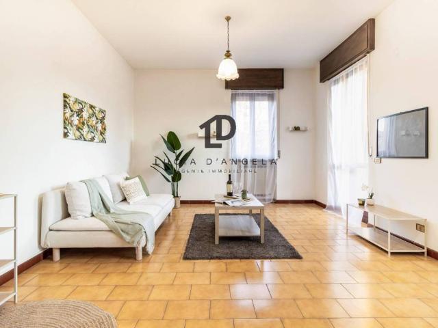 Villa Indipendente in vendita a Jerago Con Orago, Lombardia