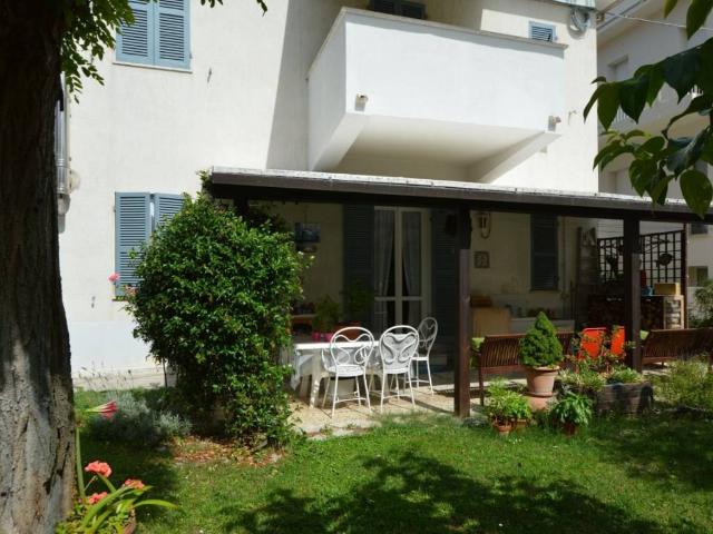 Villa Indipendente in vendita a Marche, Ancona
