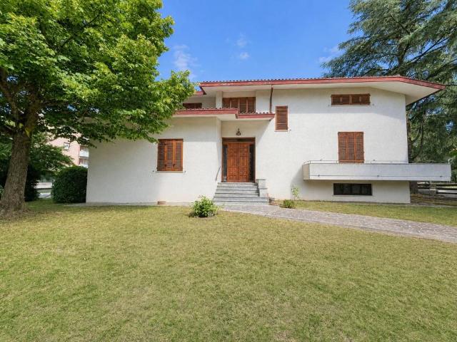 Villa Indipendente in vendita a Marche, Ancona