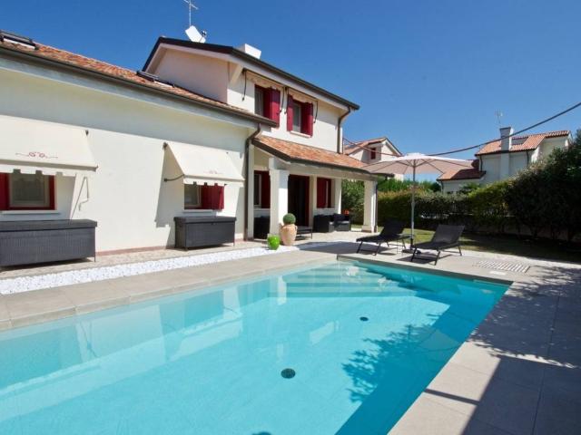 Villa Indipendente in vendita a Jesolo, Veneto