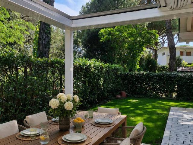 Villa Indipendente in vendita a Jesolo Pineta, Jesolo