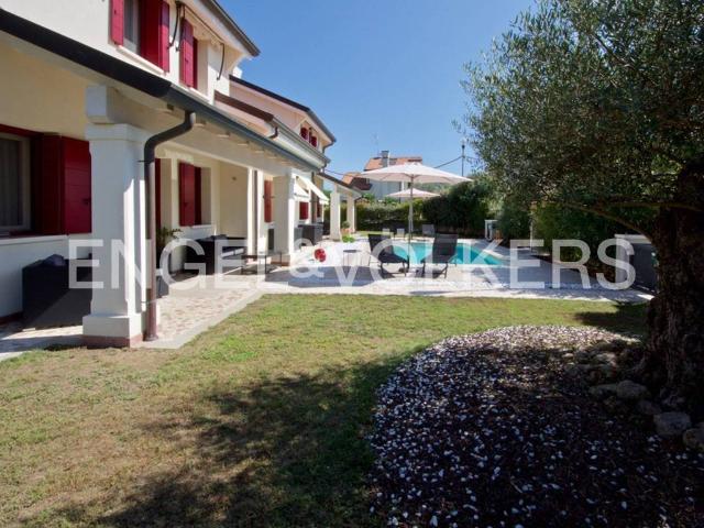 Villa Indipendente in vendita a Jesolo, Veneto