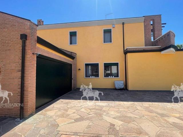 Villa Indipendente in vendita a Jesolo, Veneto