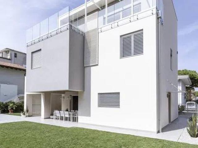 Villa Indipendente in vendita a Jesolo, Veneto