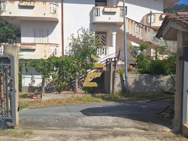 Villa Indipendente in vendita a Calabria, Vibo Valentia