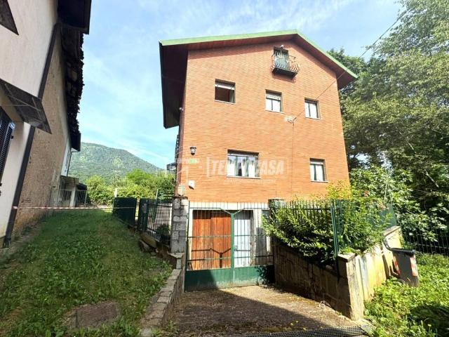 Villa Indipendente in vendita a Unione Montana di Comuni delle Valli di Lanzo, Ceronda e Casternone, Piemonte