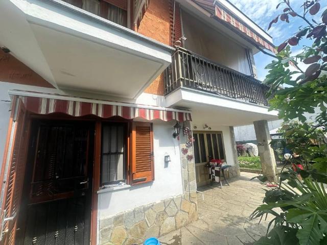 Villa Indipendente in vendita a Piemonte, Torino