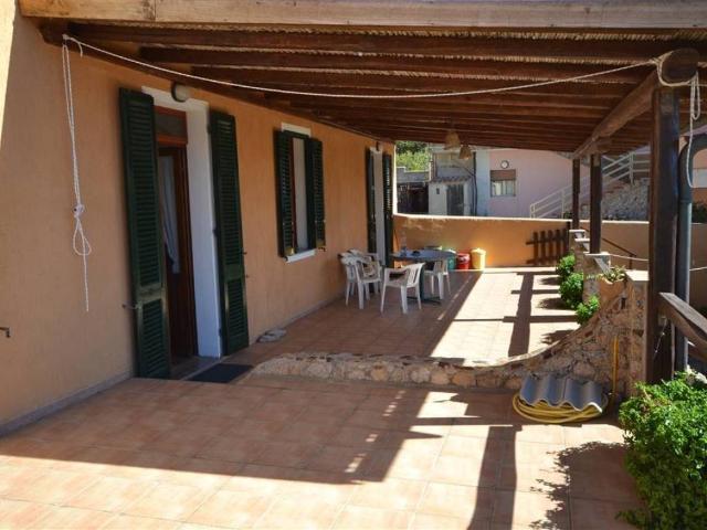 Villa Indipendente in vendita a Punta Villa, Sardigna/Sardegna