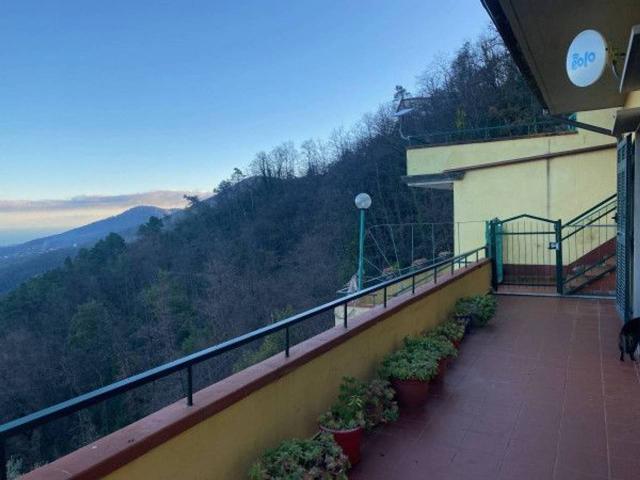 Villa Indipendente in vendita a Vicci, La Spezia