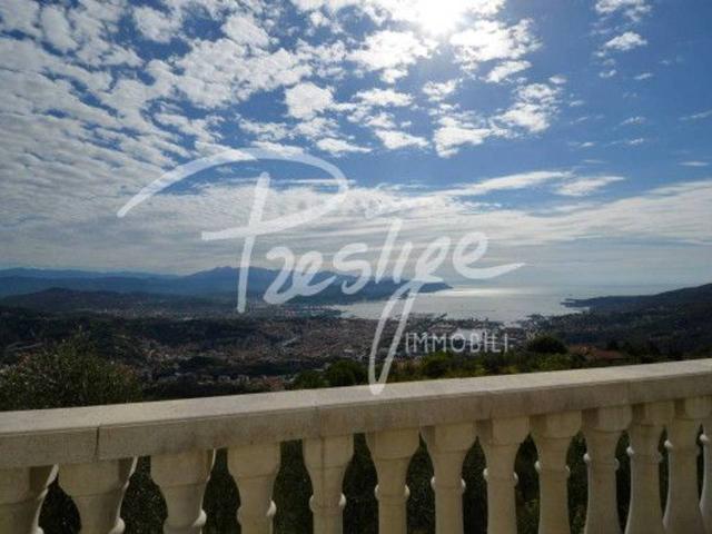 Villa Indipendente in vendita a Foce, La Spezia