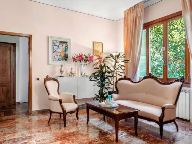 Villa Indipendente in vendita a Vicci, La Spezia