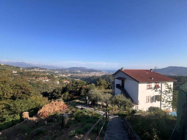 Villa Indipendente in vendita a Sarbia, La Spezia