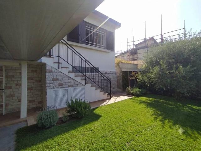 Villa Indipendente in vendita a Felettino, La Spezia