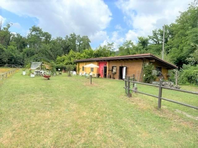 Villa Indipendente in vendita a Follo, La Spezia