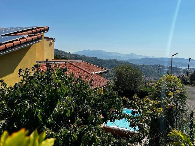 Villa Indipendente in vendita a Torracca Inferiore, La Spezia