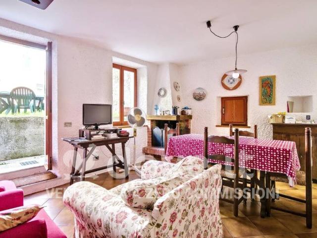 Villa Indipendente in vendita a Gatessa, La Spezia