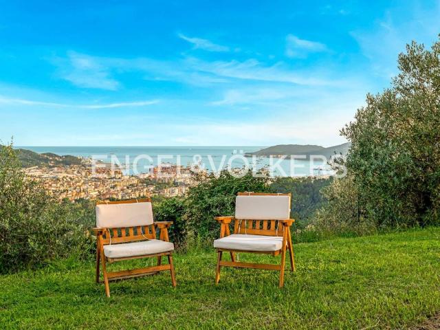 Villa Indipendente in vendita a Sarbia, La Spezia