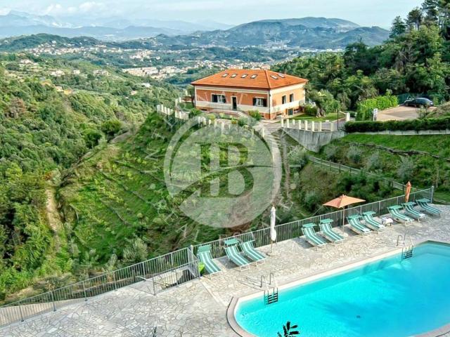 Villa Indipendente in vendita a Viseggi, La Spezia
