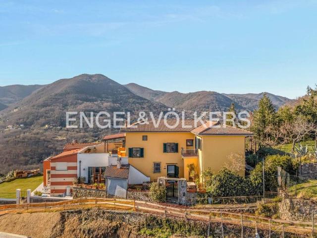 Villa Indipendente in vendita a Viseggi, La Spezia