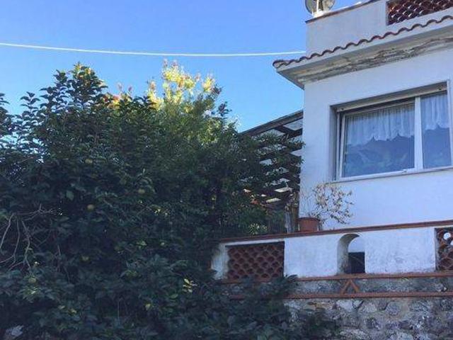 Villa Indipendente in vendita a Fabiano Alto, La Spezia
