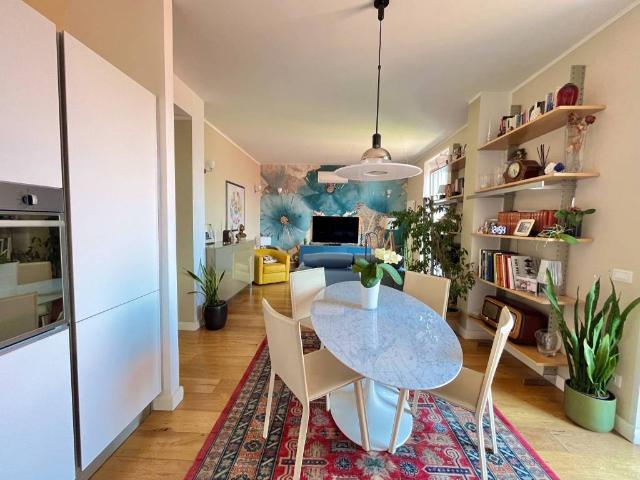 Villa Indipendente in vendita a Acquasanta, La Spezia