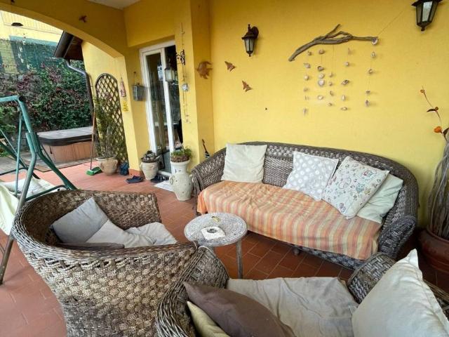 Villa Indipendente in vendita a Foce, La Spezia