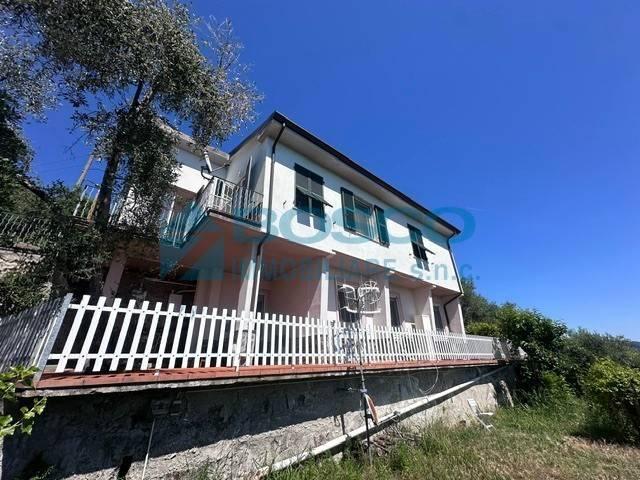 Villa Indipendente in vendita a La Spezia, Liguria