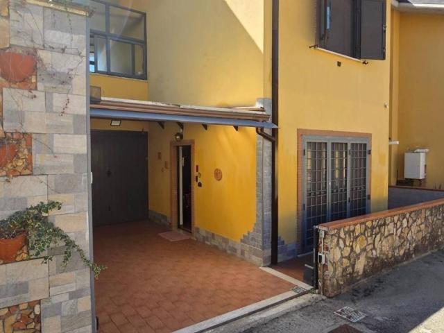 Villa Indipendente in vendita a Colle Spina, Labico