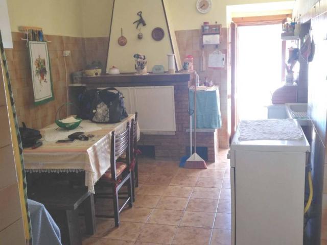 Villa Indipendente in vendita a Labro, Lazio