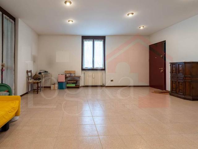 Villa Indipendente in vendita a Lacchiarella, Lombardia