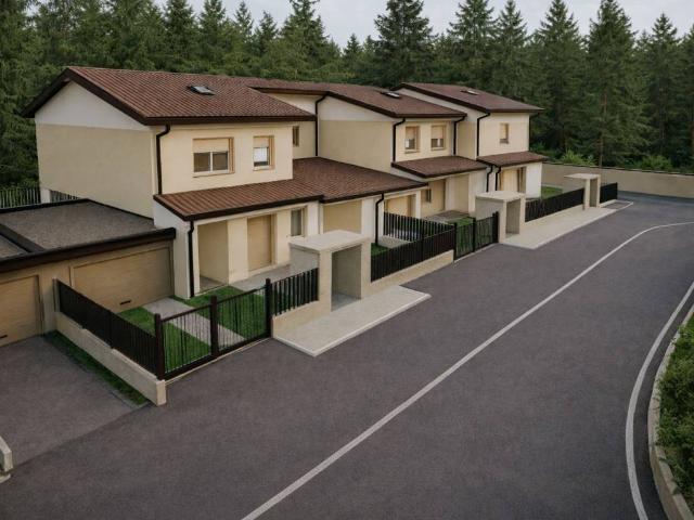 Villa Indipendente in vendita a Lacchiarella, Lombardia