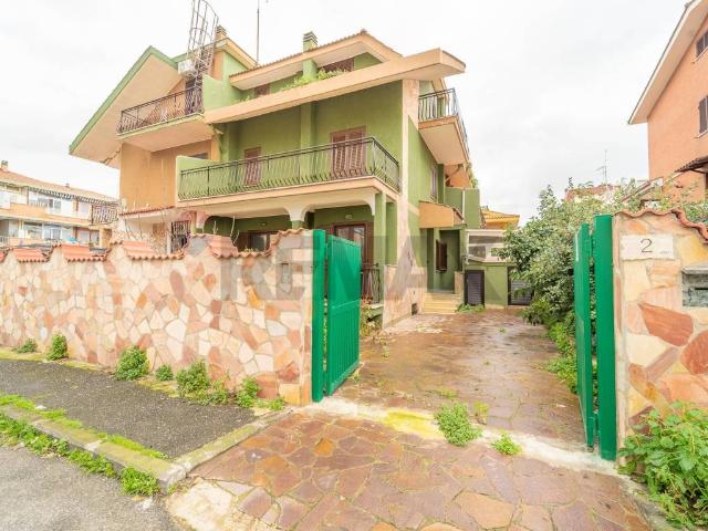 Villa Indipendente in vendita a Torre Flavia, Roma Capitale