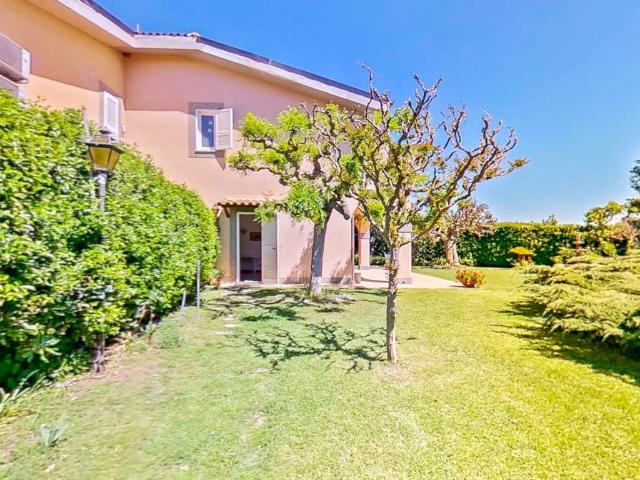 Villa Indipendente in vendita a Marina di San Nicola, Roma Capitale