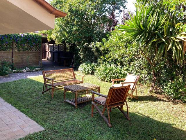 Villa Indipendente in vendita a Marina di San Nicola, Roma Capitale