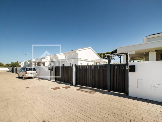 Villa Indipendente in vendita a Palo Laziale, Ladispoli