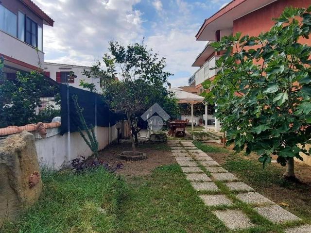 Villa Indipendente in vendita a Piane di Vaccina, Ladispoli