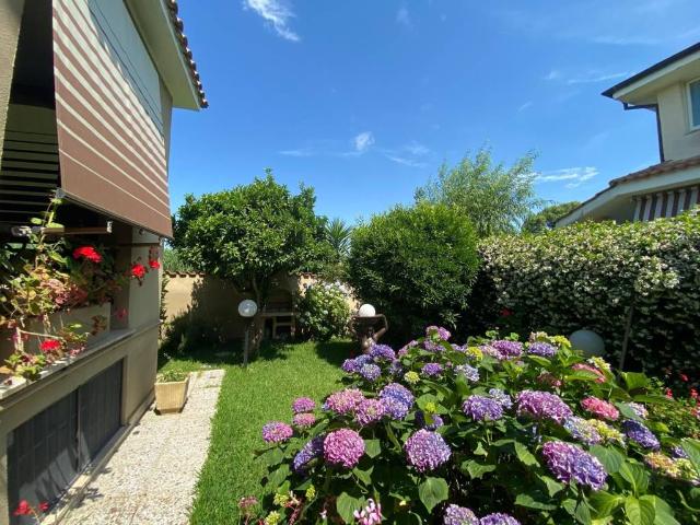 Villa Indipendente in vendita a Piane di Vaccina, Ladispoli