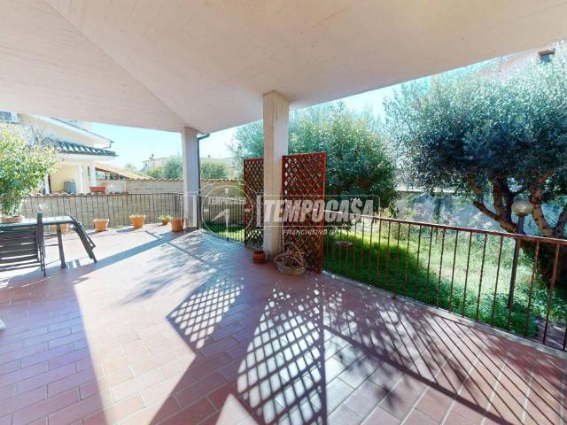 Villa Indipendente in vendita a Piane di Vaccina, Roma Capitale