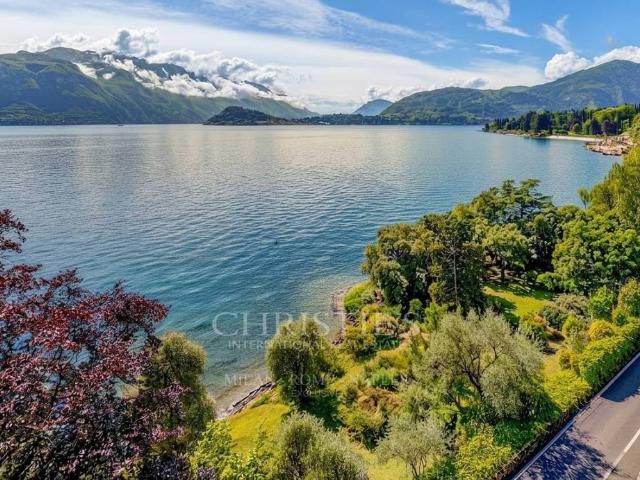 Villa Indipendente in vendita a Laglio, Como