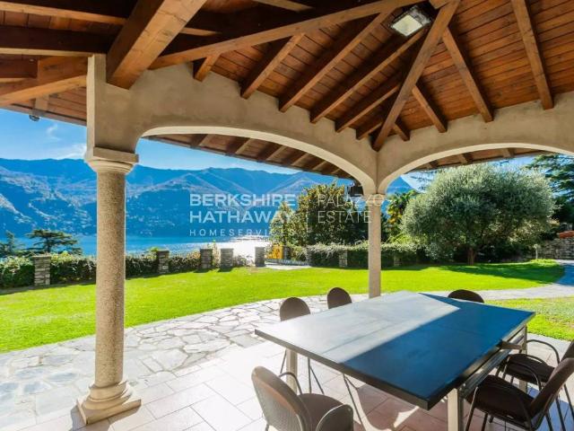 Villa Indipendente in vendita a Carate, Carate Urio