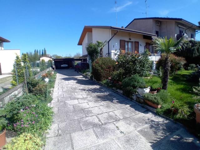Villa Indipendente in vendita a Unione Delta del Po, Lagosanto
