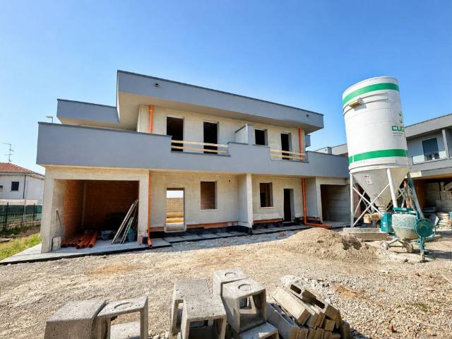 Villa Indipendente in vendita a Cascina Villa, Lainate