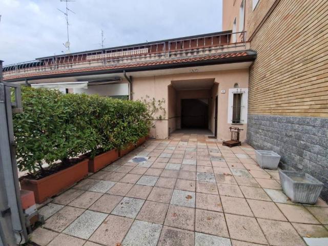 Villa Indipendente in vendita a Pagliera, Lainate
