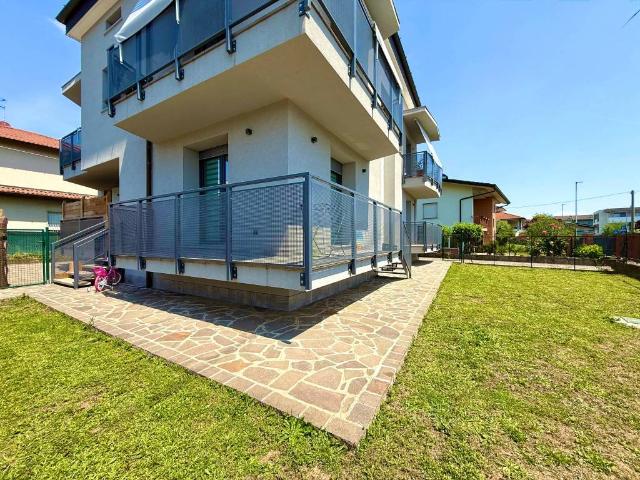 Villa Indipendente in vendita a Lallio, Lombardia