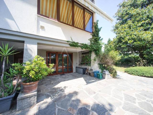 Villa Indipendente in vendita a Lambrugo, Lombardia
