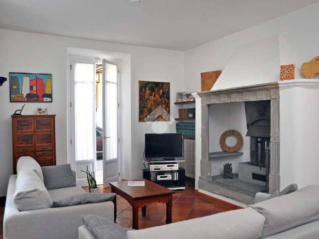 Villa Indipendente in vendita a Lambrugo, Lombardia