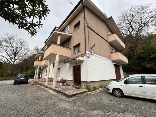 Villa Indipendente in vendita a Calabria, Catanzaro