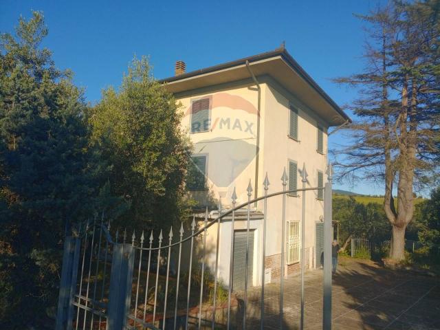 Villa Indipendente in vendita a Porciano, Lamporecchio