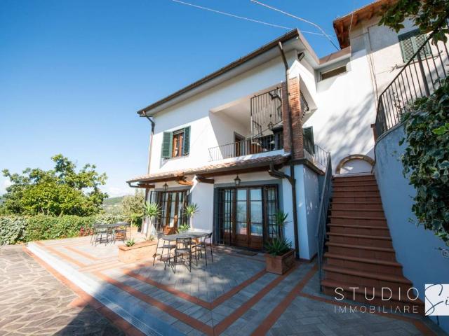 Villa Indipendente in vendita a Porciano, Lamporecchio