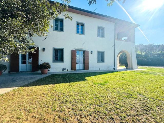 Villa Indipendente in vendita a Lamporecchio, Toscana